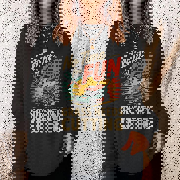 楽しい草刈りの必要がない 面白い芝刈り スウェットシャツ 彼女への贈り物