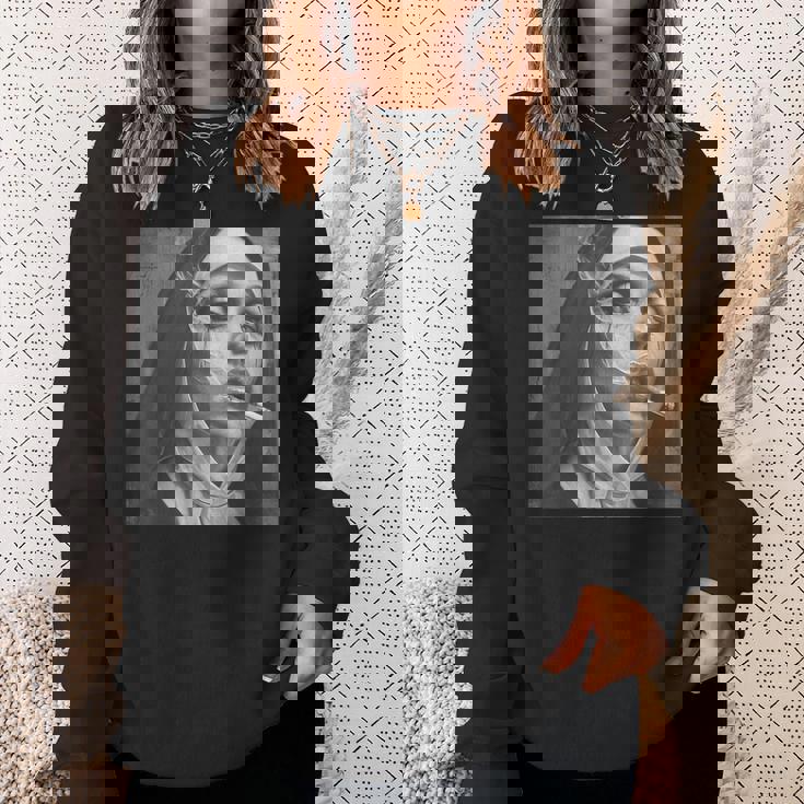 熱い修道女がタバコを吸う、反抗的な修道女 スウェットシャツ 彼女への贈り物