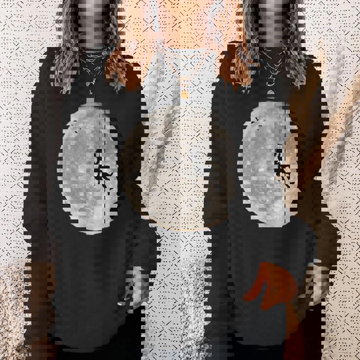 登山、フリークライミング、登山、ボルダリング、月 スウェットシャツ 彼女への贈り物