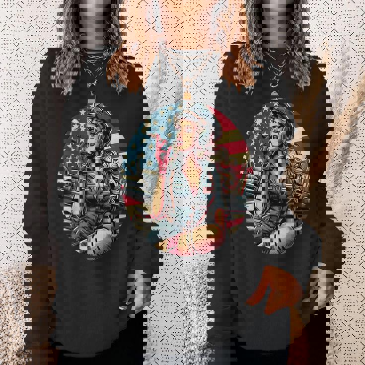 第二次世界大戦 爆撃機 葉巻 喫煙 ピンナップガール スウェットシャツ 彼女への贈り物