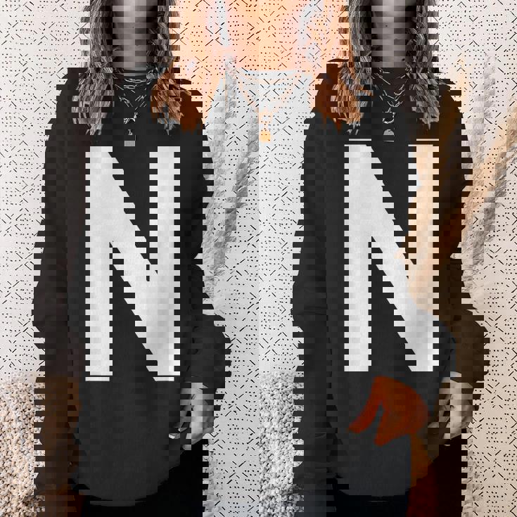 英文字 N 大文字 アルファベット モノグラム イニシャル Abc スウェットシャツ 彼女への贈り物