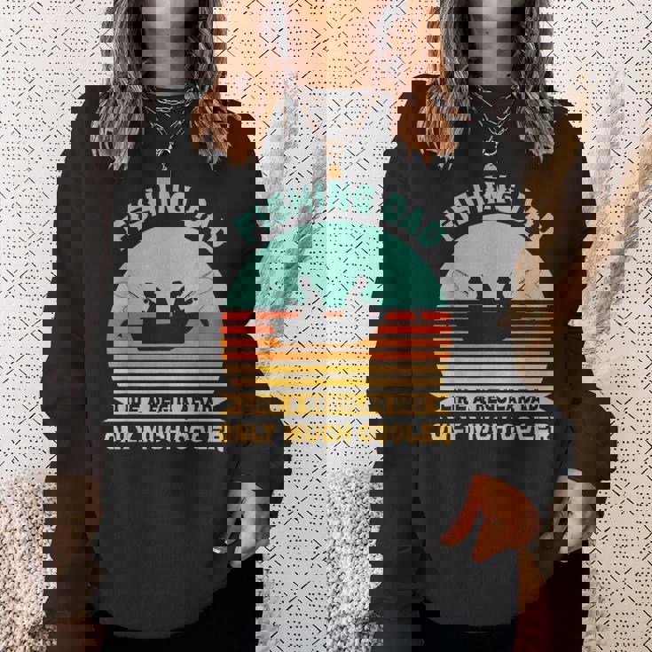 釣りバカ日誌 普通のパパよりカッコイイ！？ おとっつぁん フィッシャー 父 魚 フィッシング スウェットシャツ 彼女への贈り物