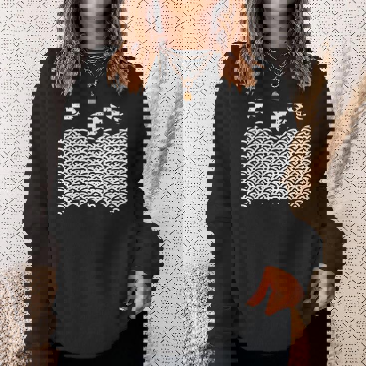 青海波文様 浜千鳥 ロケット 日本の夏 和柄 波 海 ビーチ 鳥 おもしろ 幾何学模様 伝統柄 オリジナル スウェットシャツ 彼女への贈り物