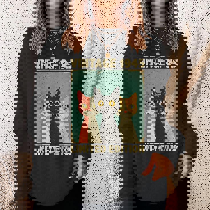 面白い 80歳 ギフト ヴィンテージ 1945 猫好き 80歳の誕生日 スウェットシャツ 彼女への贈り物