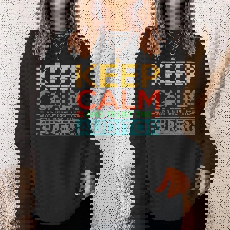 面白い監査人 スウェットシャツ 彼女への贈り物