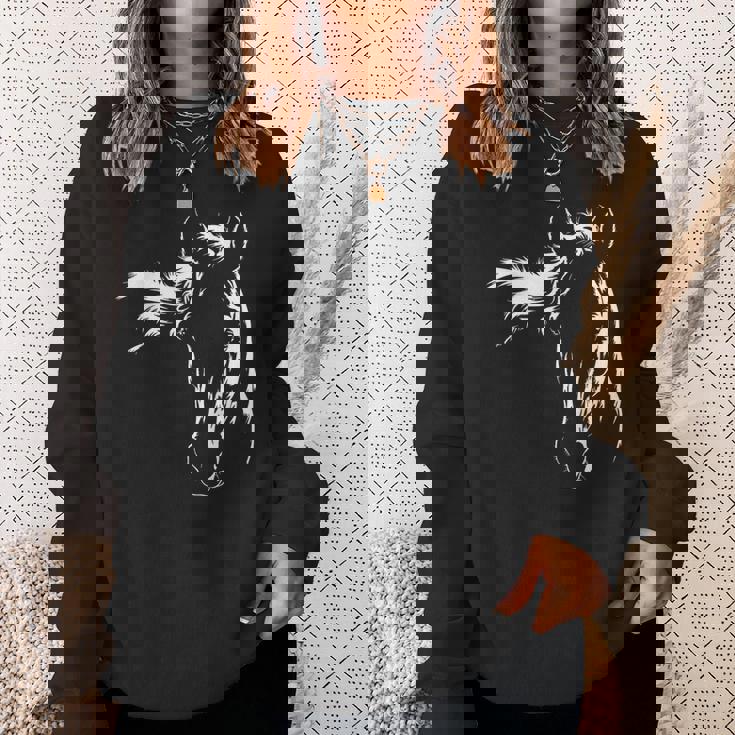 馬好きのためのエレガントな馬のシルエットのグラフィックアートデザイン。 スウェットシャツ 彼女への贈り物