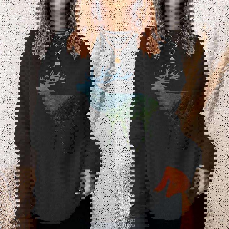 鹿と木 赤い鹿 ダム 鹿 森 木 雄鹿 スウェットシャツ 彼女への贈り物