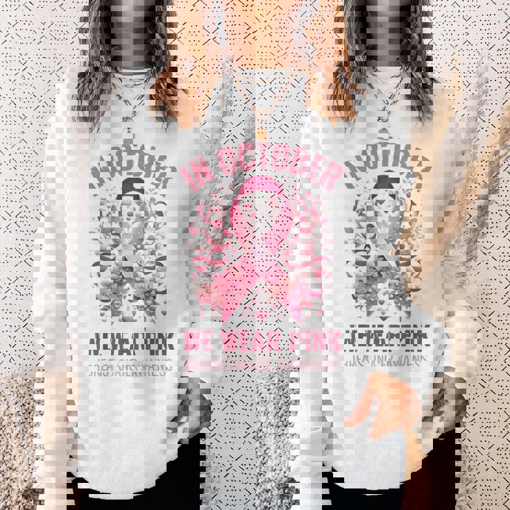 10月にはピンクリボンデザインの乳がんウォークを着用 スウェットシャツ 彼女への贈り物