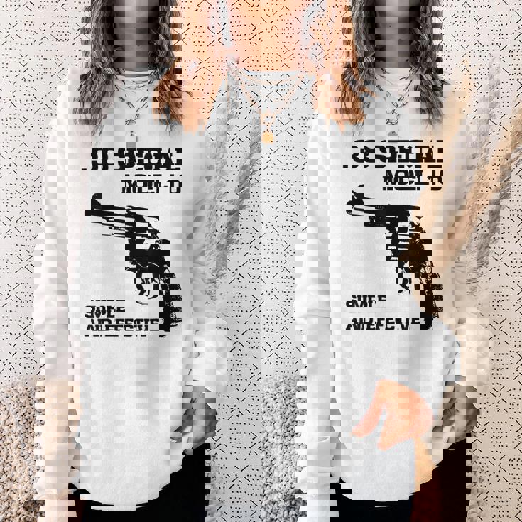 38 スペシャルモデル 10 リボルバー ファン スウェットシャツ 彼女への贈り物