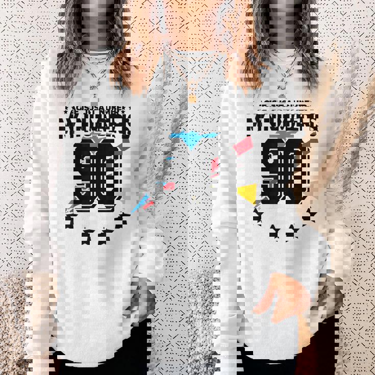 Age Is Just Number スポーツ 90歳 面白い 90歳の誕生日 スウェットシャツ 彼女への贈り物