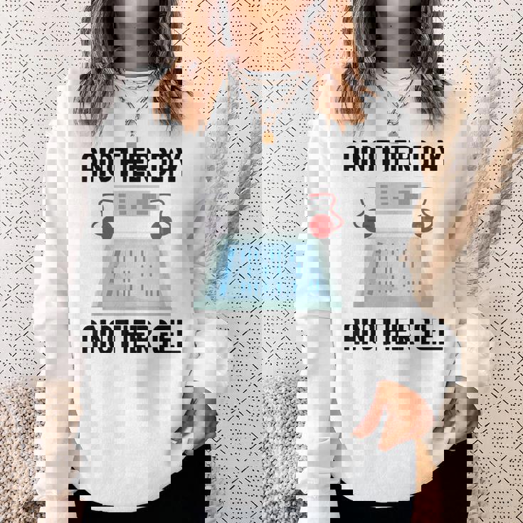 Another Day Another Gel スウェットシャツ 彼女への贈り物