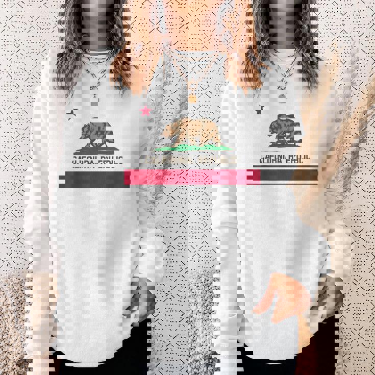 California Republic ノベルティ カリフォルニアベア カリフォルニアフラッグ スウェットシャツ 彼女への贈り物