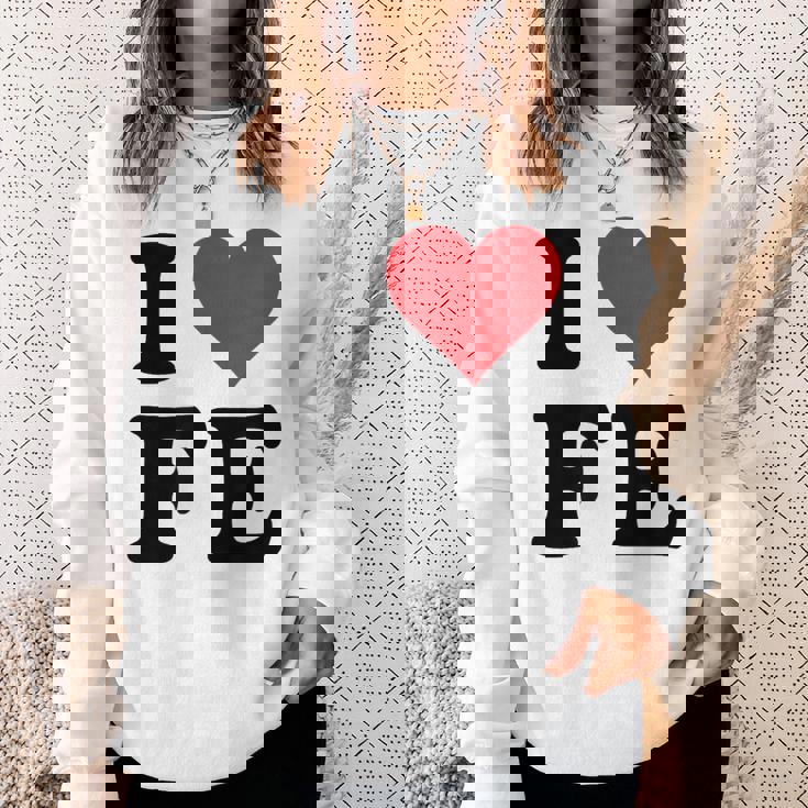 I Heart Fe Initials I Love FE First And Last Name F E スウェットシャツ 彼女への贈り物