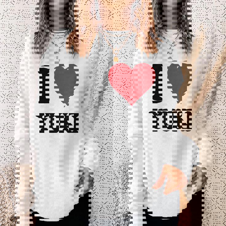 I Heart Yukiファーストネーム I Love パーソナライズ スウェットシャツ 彼女への贈り物