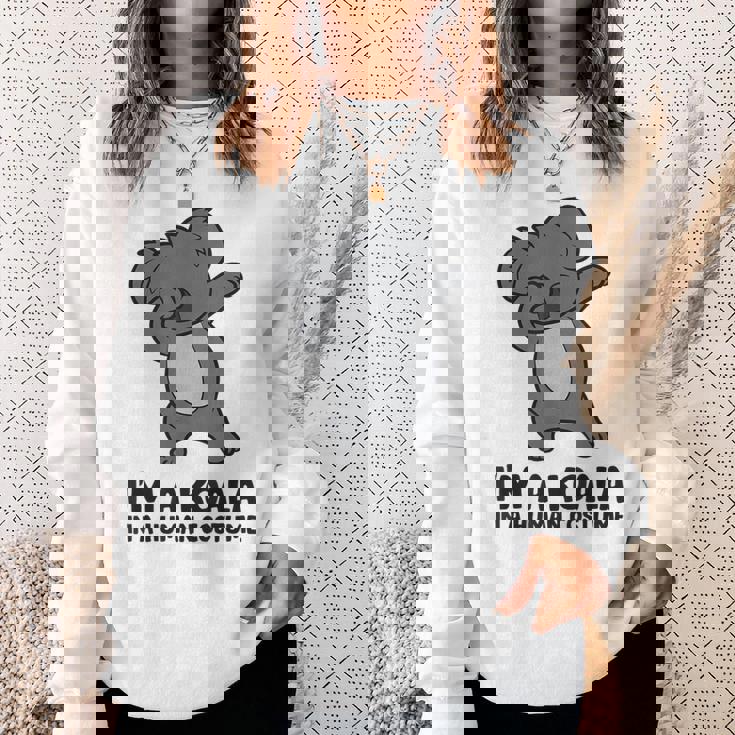 I'm A Koala In A Human コスチューム ファニー コアラ スウェットシャツ 彼女への贈り物