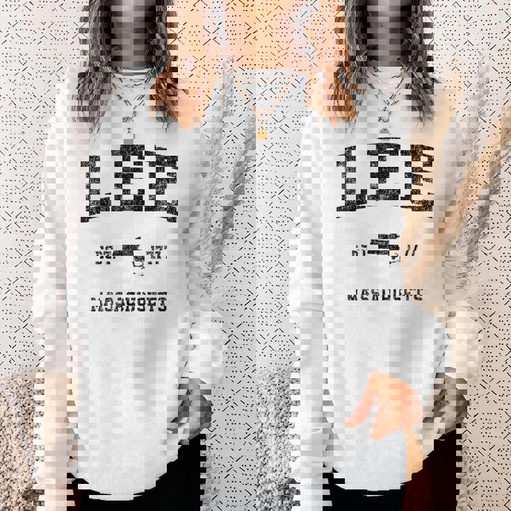 Lee Massachusetts Ma ビンテージ スポーツ デザイン ブラックプリント スウェットシャツ 彼女への贈り物