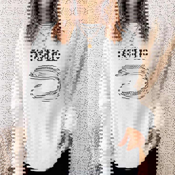 Tachiuo 太刀魚 タチウオス 魚好き 願掛け 釣り好き 海釣り 趣味 おもしろ 寿司ネタ 趣味釣り 船釣り 釣り スウェットシャツ 彼女への贈り物