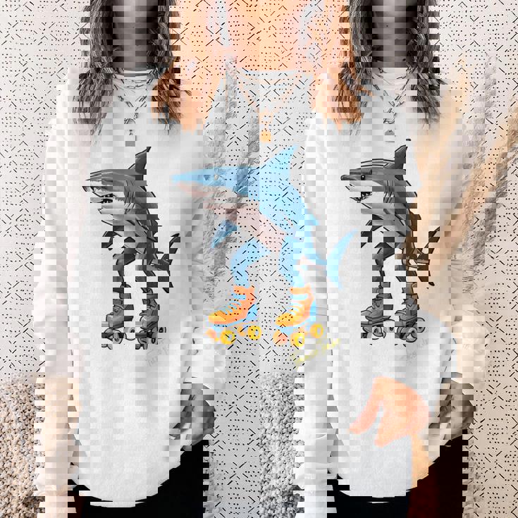 Tralalero Tralala ブレイン レッド ファニー サメ ミーム 長袖tシャツ スウェットシャツ 彼女への贈り物