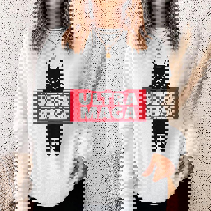 Ultra Maga Cat スウェットシャツ 彼女への贈り物