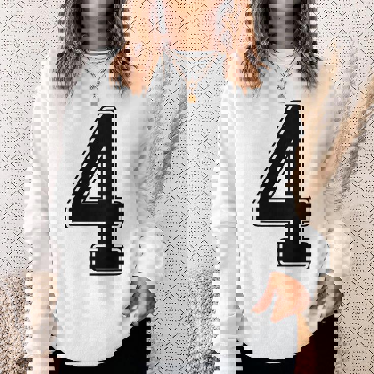 【バックプリント・背中側】4 数字 背番号 ユニフォーム ナンバー【ブラック／黒の文字】スポーツ 野球 サッカー 部活 スウェットシャツ 彼女への贈り物