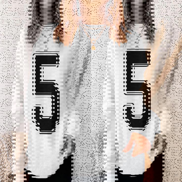 【バックプリント・背中側】5 数字 背番号 ユニフォーム ナンバー【ブラック／黒の文字】スポーツ 野球 サッカー 部活 スウェットシャツ 彼女への贈り物