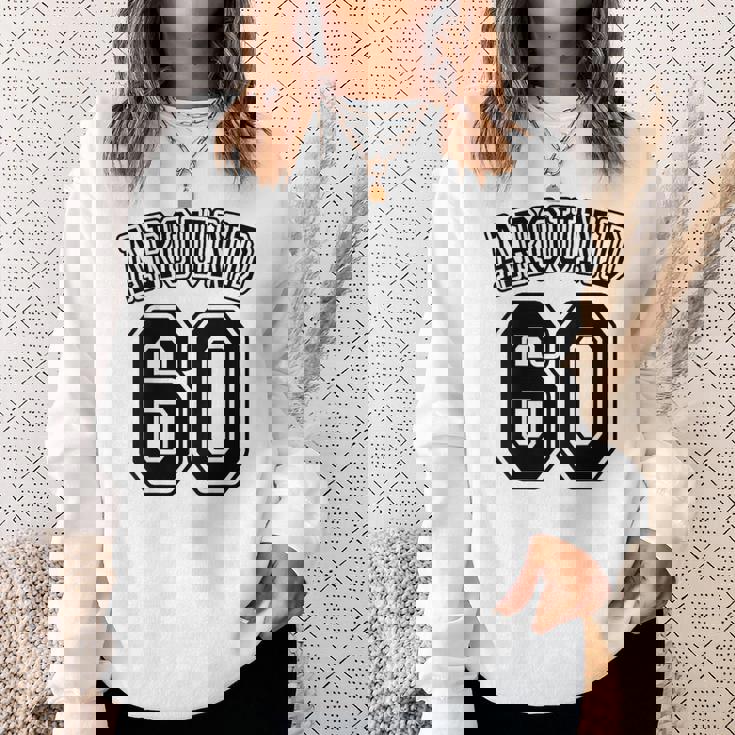 【バックプリント・背中側】Around 60 還暦 アラカン アラウンド 六十歳 お誕生日 60代 面白 スウェットシャツ 彼女への贈り物