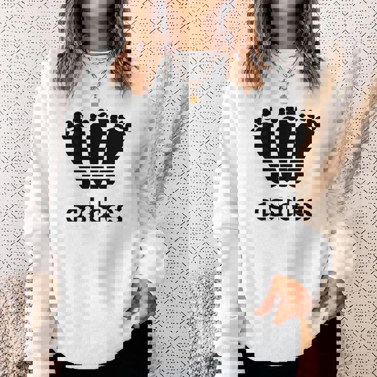 【バックプリント・背中側】アシデス Asides 足です。【変なデザイン屋さん】スポーツ ブランド パロディ 面白 スウェットシャツ 彼女への贈り物