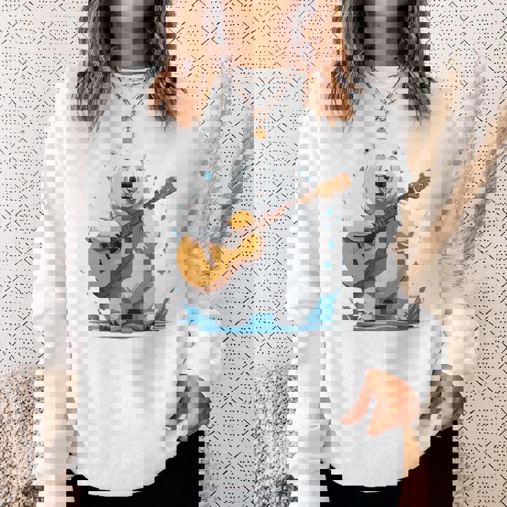 アコースティックギターを弾くクマ、ベアギタリスト 長袖tシャツ スウェットシャツ 彼女への贈り物