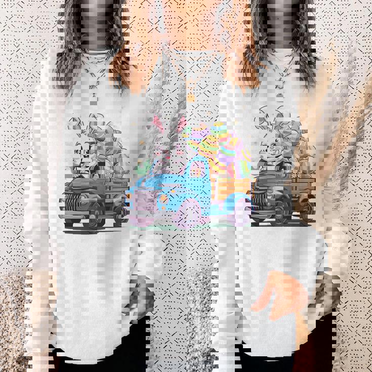 イースタートラッカー-面白いイースターバニーボーイズイースターネストトラック 長袖tシャツ スウェットシャツ 彼女への贈り物