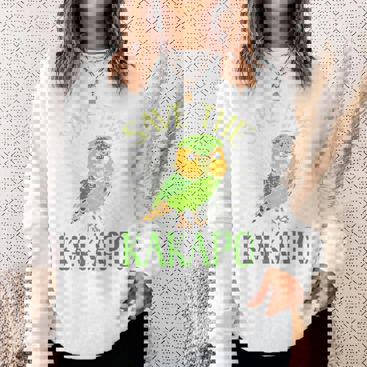 カカポ絶滅危惧保全啓発鳥を救え 長袖tシャツ スウェットシャツ 彼女への贈り物