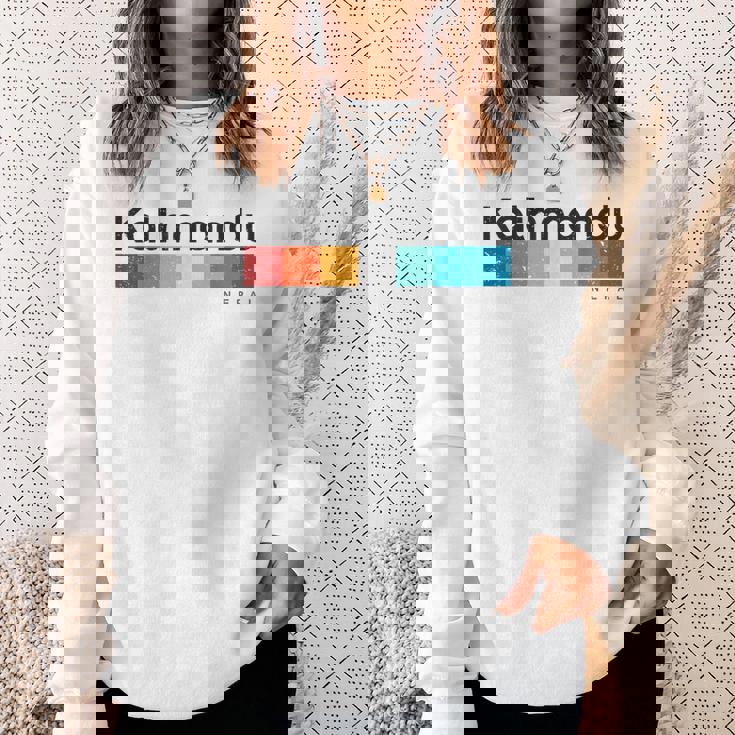 カトマンズ ネパール レトロスタイル ビンテージデザイン スウェットシャツ 彼女への贈り物