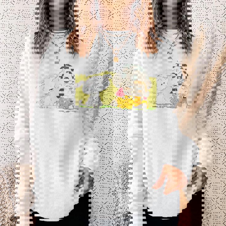 クレヨンしんちゃん 「ひまわり抱っこ」しんちゃん スウェットシャツ 彼女への贈り物