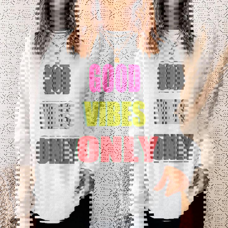 グッド・バイブス・オンリー 長袖tシャツ スウェットシャツ 彼女への贈り物