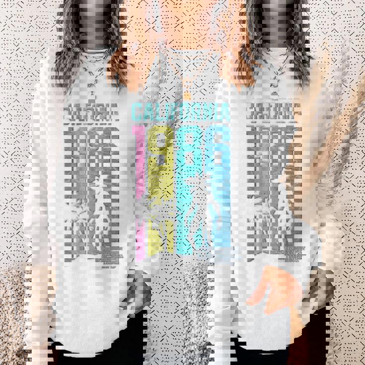 ストレンジャー・シングス デモゴルゴン カリフォルニア 1986年 ファン記念品 長袖tシャツ スウェットシャツ 彼女への贈り物