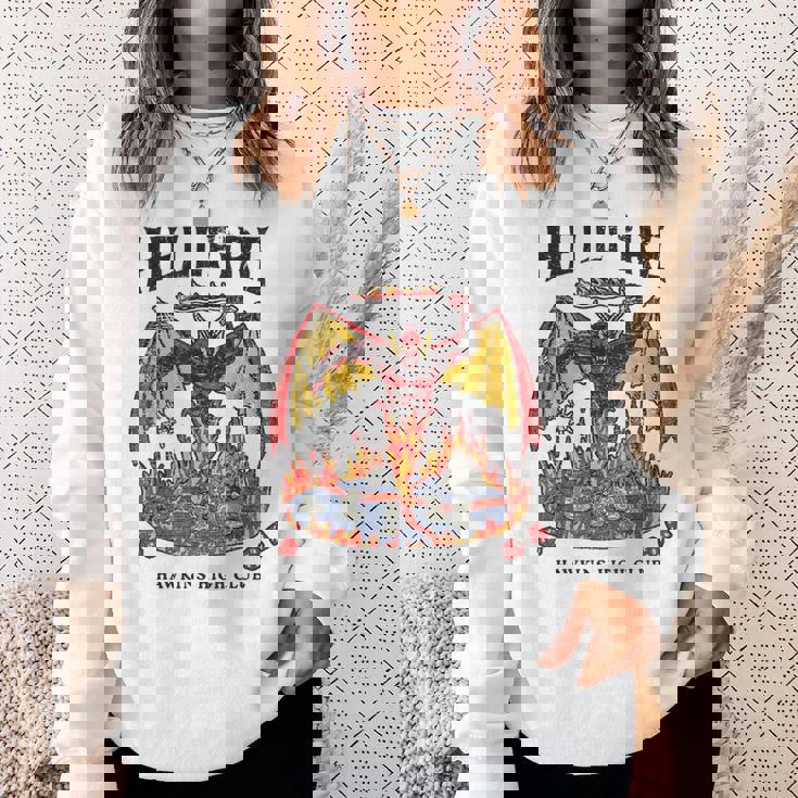 ストレンジャー・シングス ヘルファイア クラブ ポスター ホーキンス ハイ Dnd ギャング スウェットシャツ 彼女への贈り物