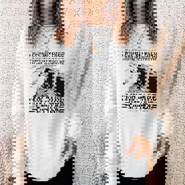 レコード屋に閉じ込められたビニールレコードを救出する スウェットシャツ 彼女への贈り物