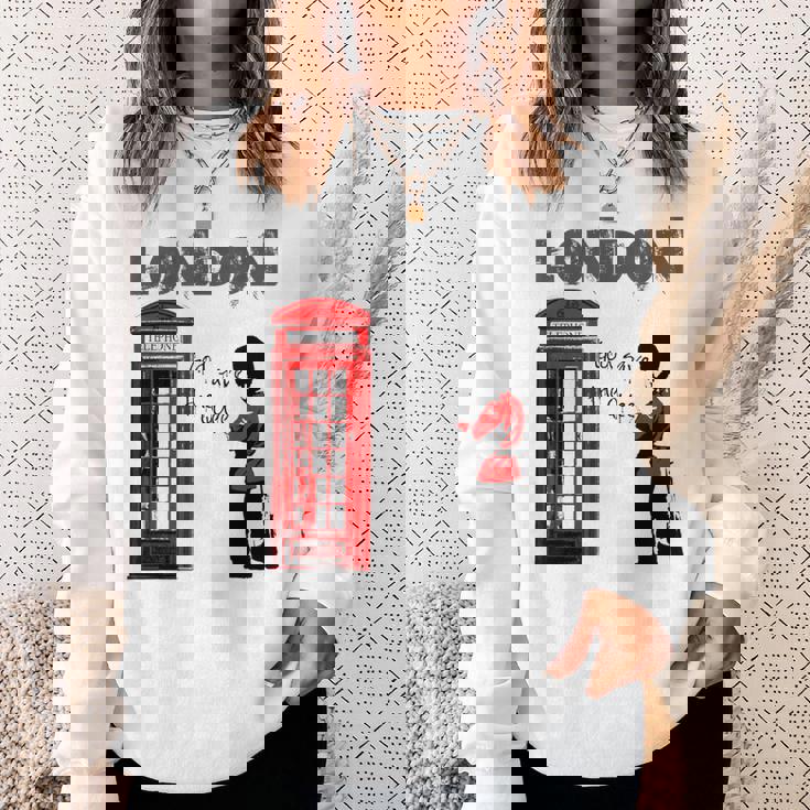 ロンドン・バンクシー・ゴッド・セーブ・ザ・クイーン スウェットシャツ 彼女への贈り物