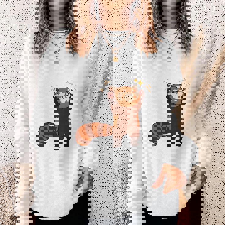 五十歩ひゃっほう レッサーパンダ ネタ ことわざ ことわざのもじり ジョーク ギャグ ダジャレ ツッコミ おもしろ 長袖tシャツ スウェットシャツ 彼女への贈り物