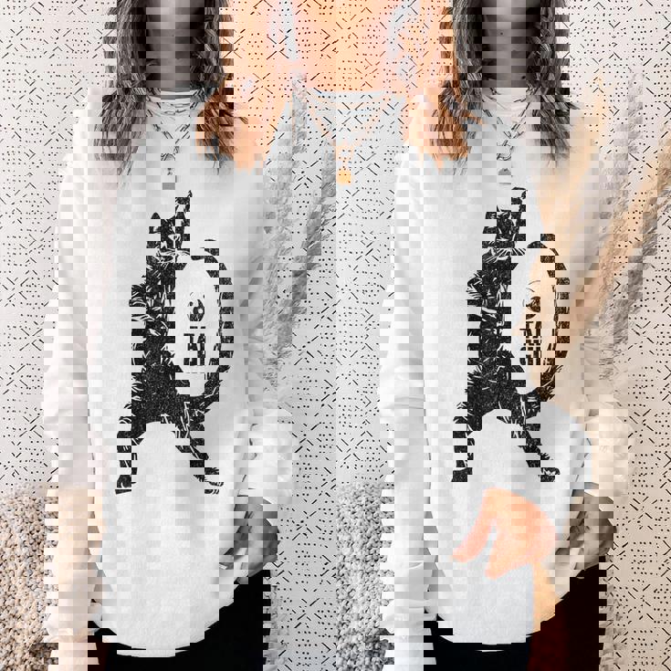 太極拳の練習をしている陽気な猫 陰陽 スウェットシャツ 彼女への贈り物