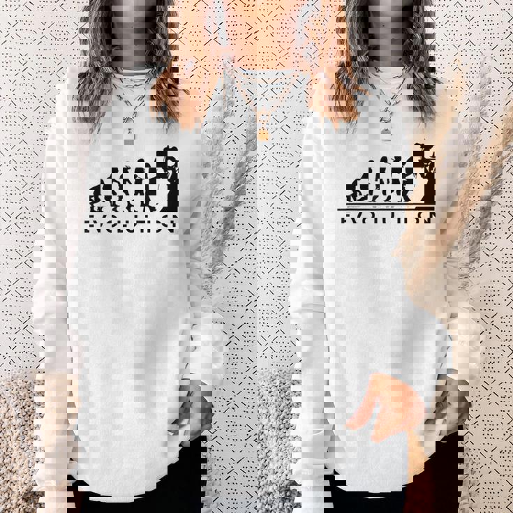 山愛好家 山登り好きにお勧めの面白い進化論 登山家のオシャレなイラスト スウェットシャツ 彼女への贈り物