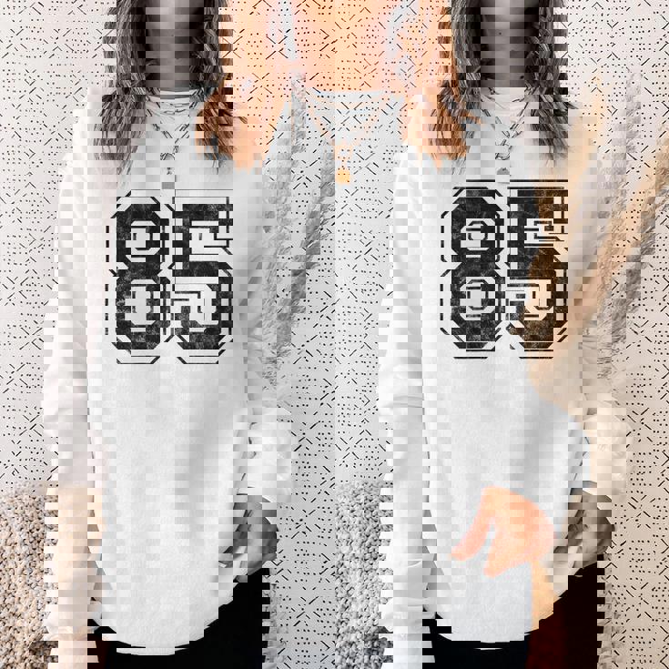 背中に85番 スウェットシャツ 彼女への贈り物