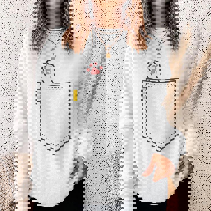 隠れネコ ねこ 猫 隠す 猫好き 猫の足 猫足 肉球 白猫 ワンポイント ポケット デザイン かわいい おもしろ スウェットシャツ 彼女への贈り物