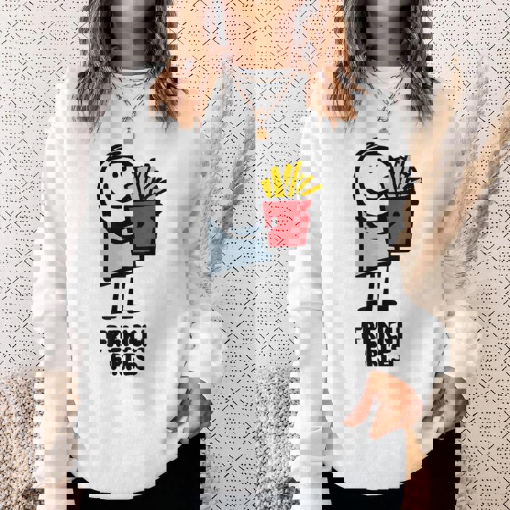 面白い漫画のキャラクターグラフィックが付いたクールでおいしいフライドポテト。 スウェットシャツ 彼女への贈り物