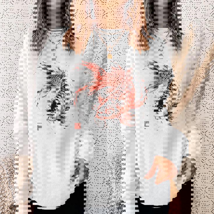 鯉 赤黒 アクアリウム ニシキゴイ 観賞魚 イラスト バックプリント スウェットシャツ 彼女への贈り物