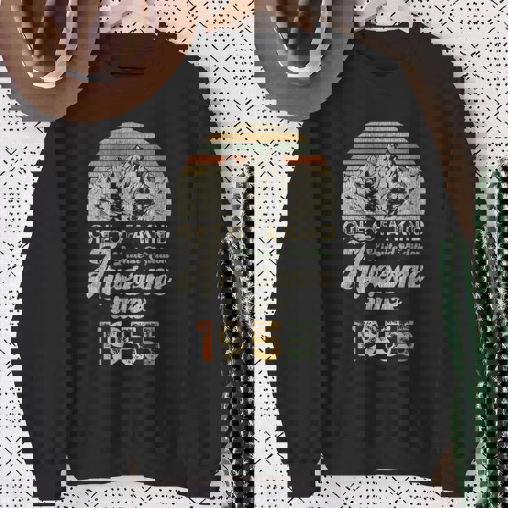 1955年の誕生以来、70年の歴史を誇る山々 スウェットシャツ 年配の女性への贈り物