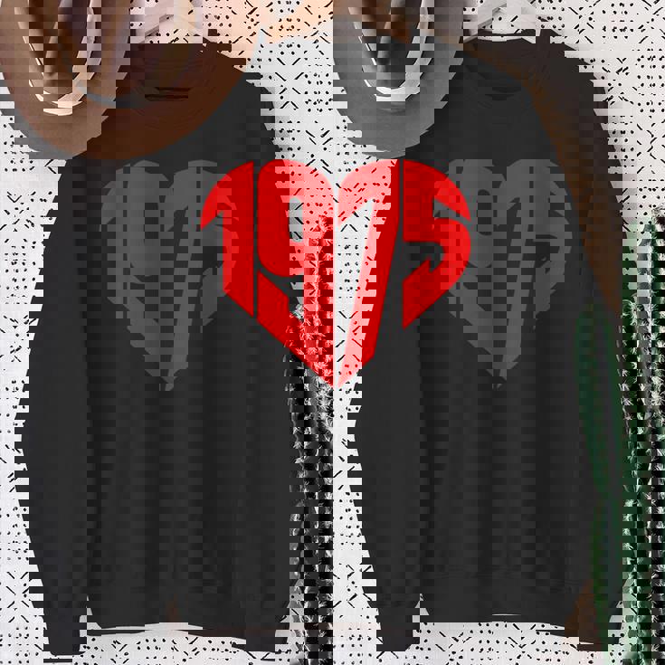 1975 ハート ヴィンテージ 1975年製 ハート型 愛 50歳の誕生日に スウェットシャツ 年配の女性への贈り物