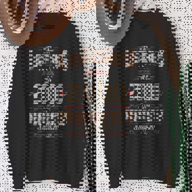 25 歳の誕生日 男性 オリジナル 5月 ヴィンテージ 2000 年 ギフト スウェットシャツ 年配の女性への贈り物