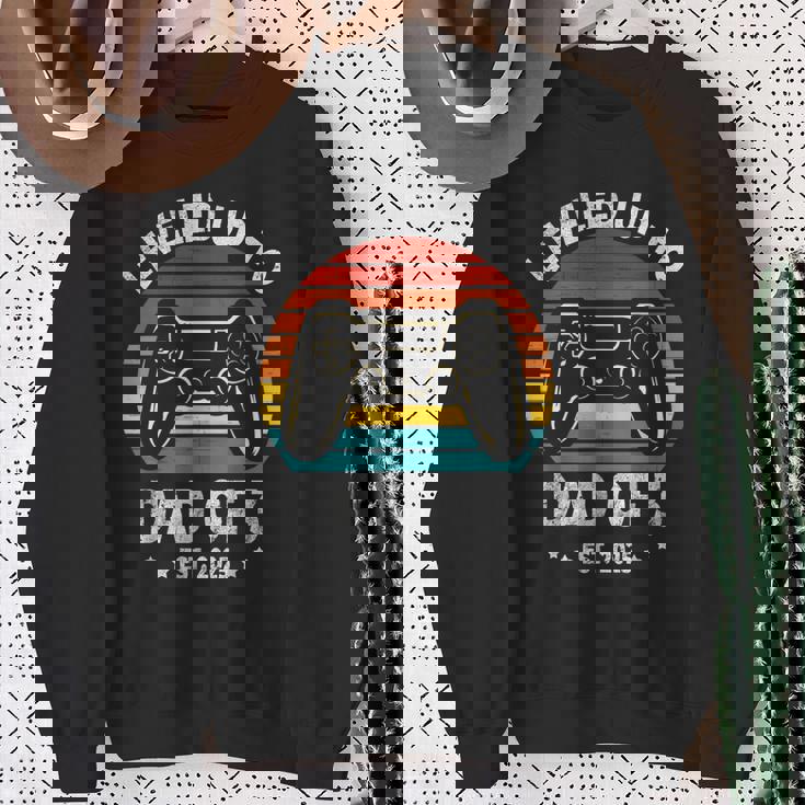 3人のお父さんにレベルアップ 再び3人のパパ 2025 父の日 スウェットシャツ 年配の女性への贈り物