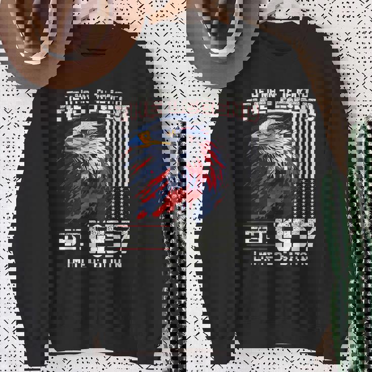 67 歳の誕生日 メンズ オリジナル ヴィンテージ 1957 スウェットシャツ 年配の女性への贈り物