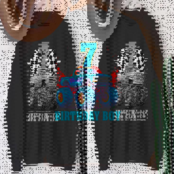 7歳 7歳の誕生日 男の子 モンスタートラック 車 スウェットシャツ 年配の女性への贈り物